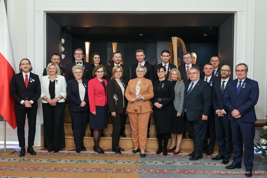 Dr W. Federczyk wraz z pozostałymi laureatami odznaczenia