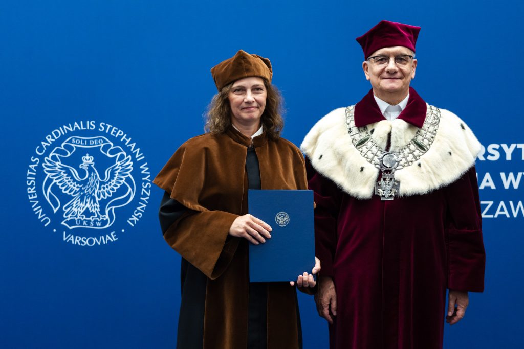 Dr hab. Agata Kamińska, prof. ucz z Rektorem UKSW ks. prof. Ryszardem Czekalskim